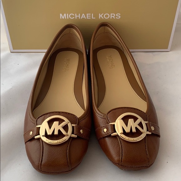 Michael Kors Fulton Flats - Picture 1 of 4